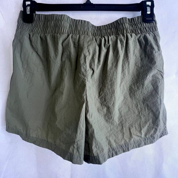 Avalanche Light Green Nylon Pull On Athletic Running Shorts Size Medium - Picture 2 of 8
